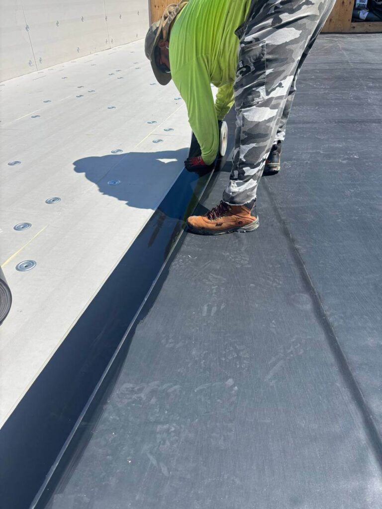 EPDM roof installation