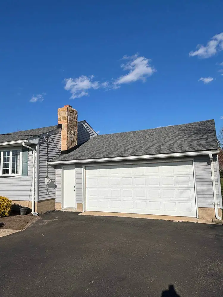 roof replacement with new shingles