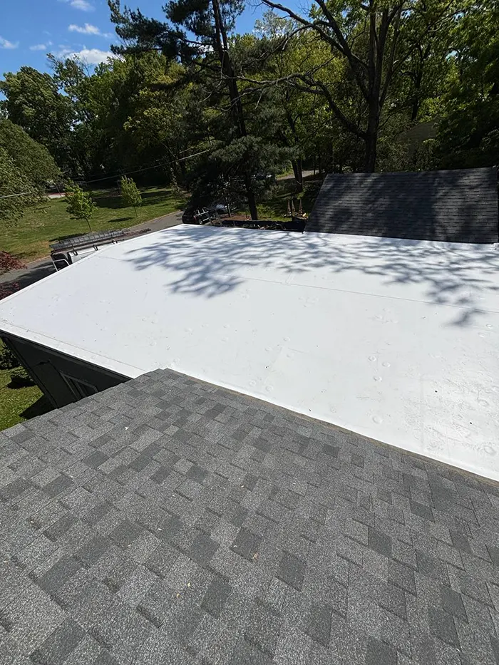 EPDM roof installation