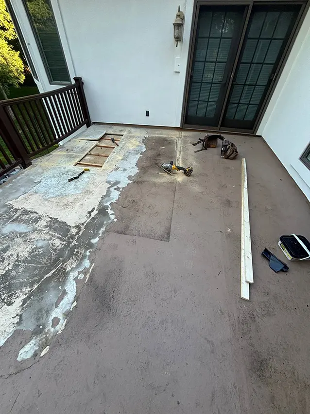 Leaking balcony before repair