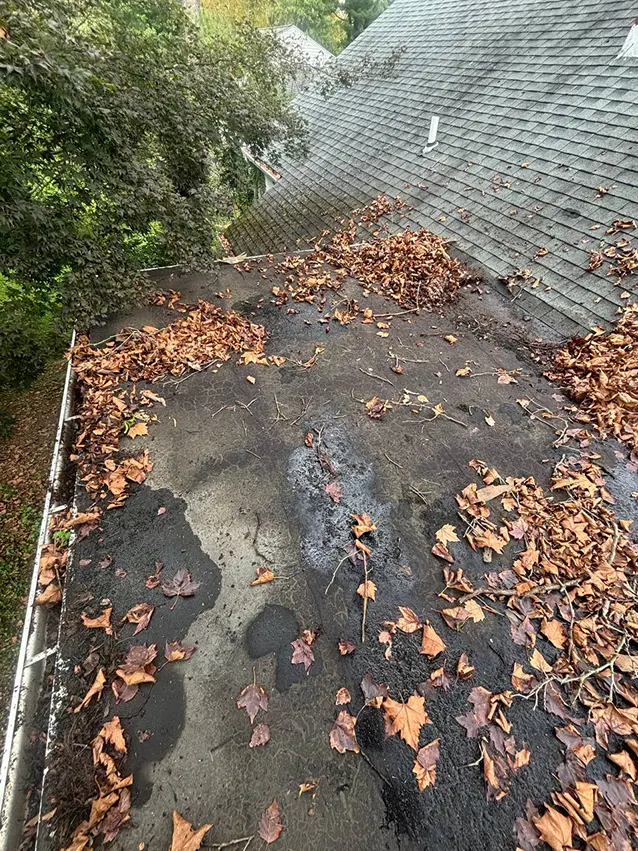 Flat roof before repair