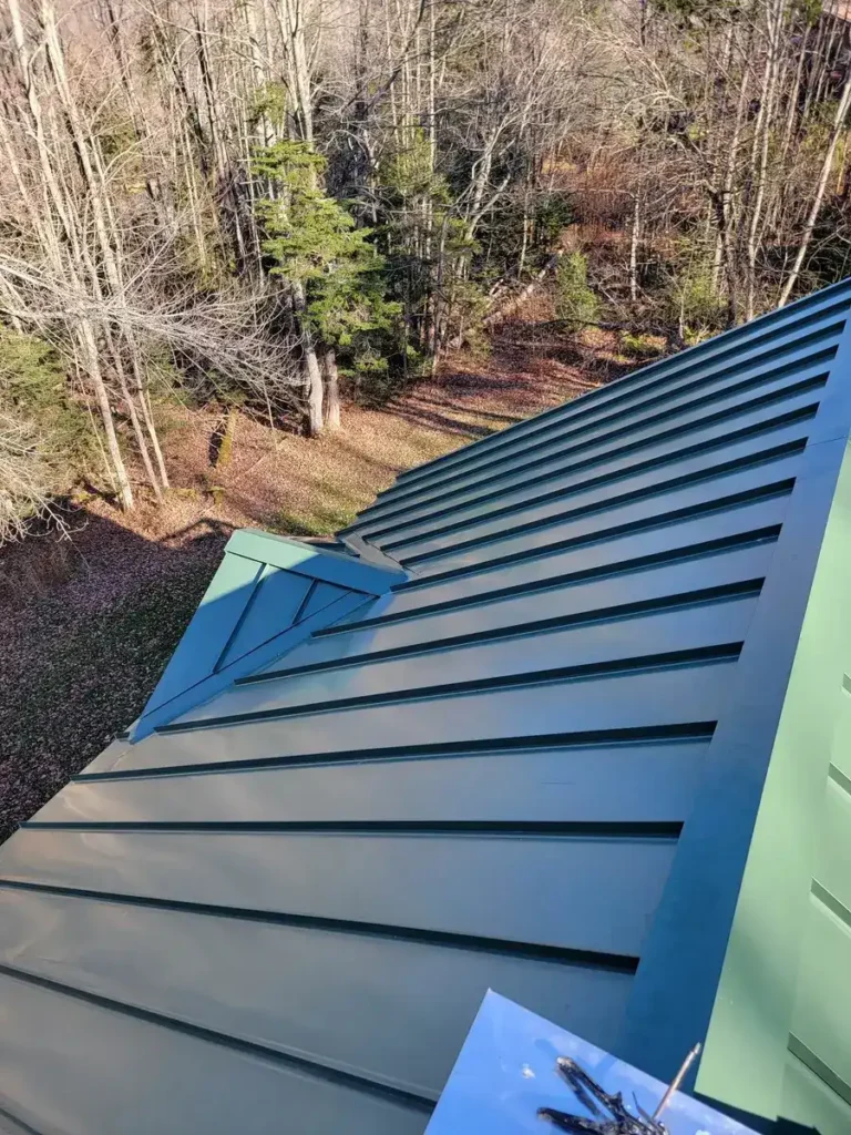 Close-up of new asphalt shingle roof craftsmanship.